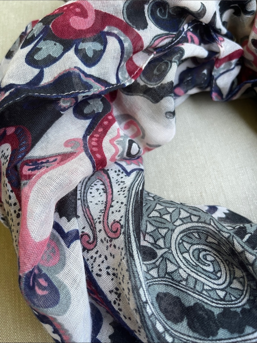 Pink Wine Black Gray Lightweight Paisley Scarf - Picture 4 of 4
